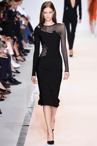 Look 27